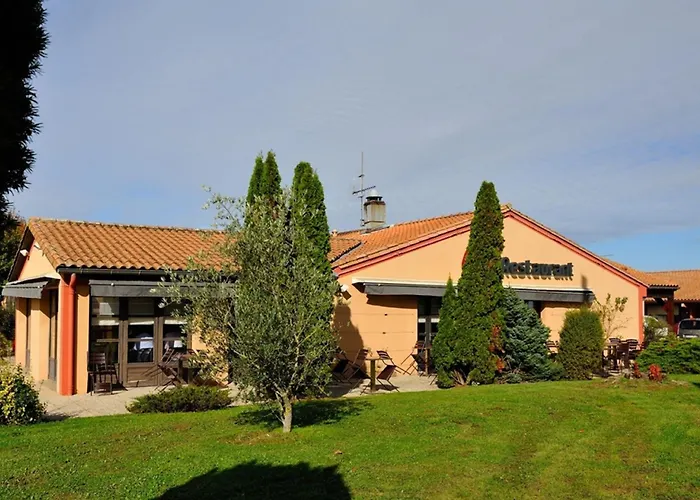 Campanile Nature - Niort Est La Creche